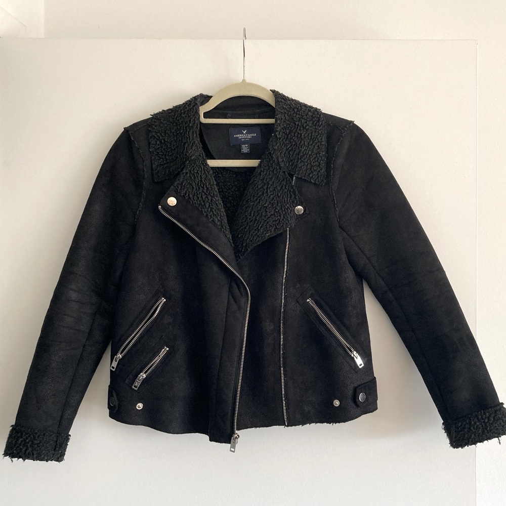 American Eagle Outfitters Bomber Zippered Black Jacket with Sherpa Size XS